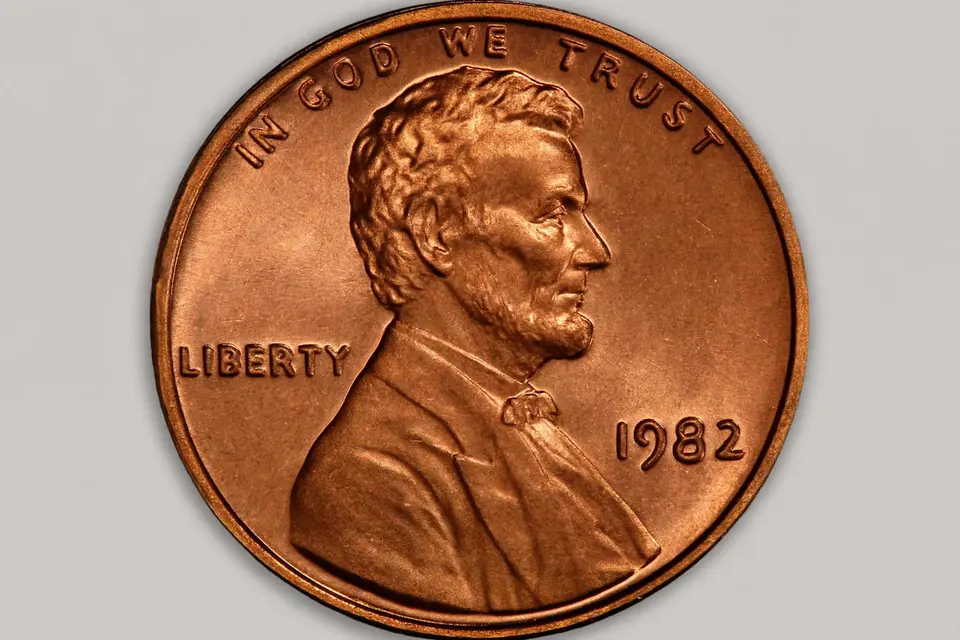 1982 Lincoln penny obverse — copper and zinc varieties
